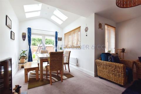 4 bedroom terraced house to rent, Bicester, Oxfordshire OX26