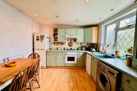 1 bedroom flat for sale, Heath House, Heath Villas, Plumstead, London, SE18 1PF