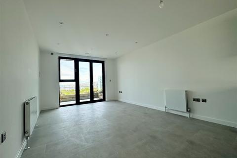 2 bedroom apartment to rent, Beach Drive Ramsgate CT11