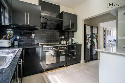 9 Covington Gardens, London, SW16 3SE