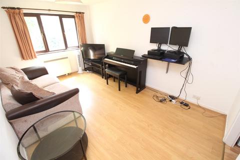 1 bedroom apartment for sale, Leicester Road, Hertfordshire EN5