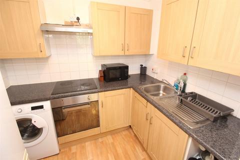 1 bedroom apartment for sale, Leicester Road, Hertfordshire EN5