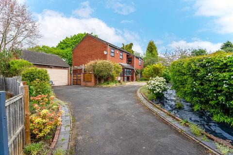 4 bedroom detached house for sale, Teal Crescent, Kidderminster, DY10