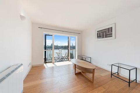 2 bedroom flat to rent, Riverview Court, London, E14