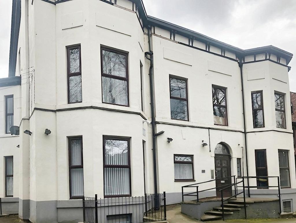 1416 Half Edge Lane, Eccles... 1 bed flat to rent £875 pcm (£202 pw)