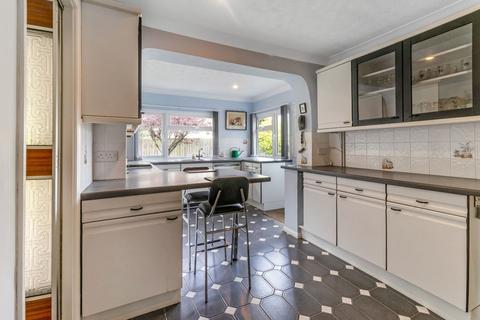 3 bedroom bungalow for sale, Glebe Road, Minchinhampton, Stroud, Gloucestershire, GL6