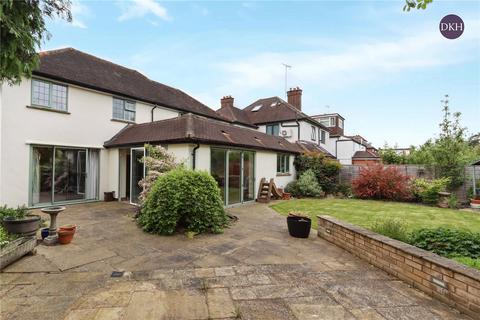 3 bedroom detached house for sale, Parkside Drive, Hertfordshire WD17