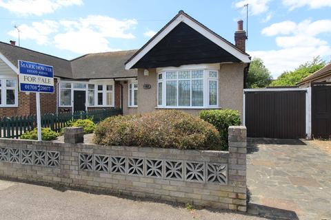 3 bedroom semi-detached bungalow for sale, Grosvenor Drive, Hornchurch RM11
