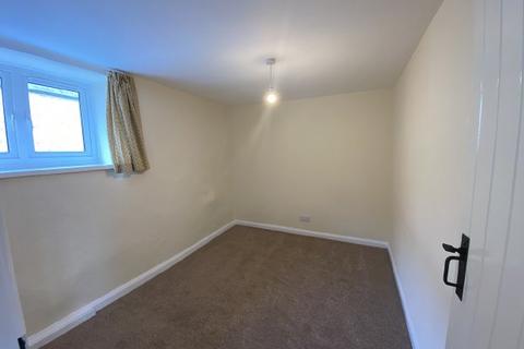 2 bedroom cottage to rent, St Austell