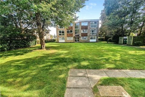 9 Chanctonbury Gardens, Sutton, SM2 6RG