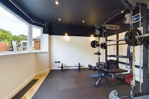 296 Long Lane, Hillingdon, Uxbridge, UB10 9PE