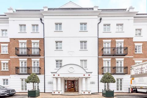1 bedroom flat to rent, Kensington Green, Kensington, London, W8