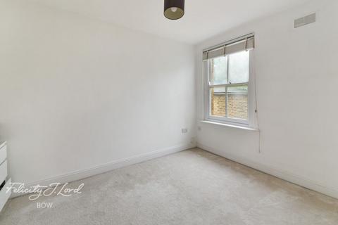 145 Knapp Road, London, E3 4BP