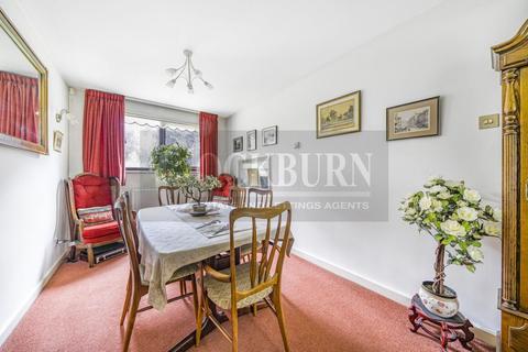 2 bedroom ground floor flat for sale, Greenacres, Eltham, SE9