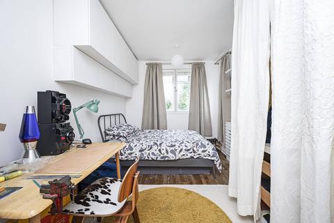 1 bedroom flat to rent, Albion Road, Stoke Newington, London, N16