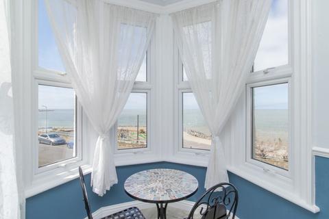 2 bedroom flat for sale, Sea View Terrace, Margate, CT9