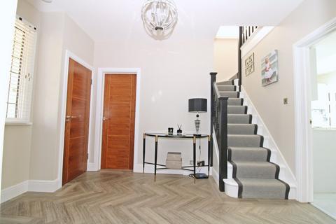 3 bedroom detached house for sale, Hayes Way, Park Langley, Beckenham, BR3