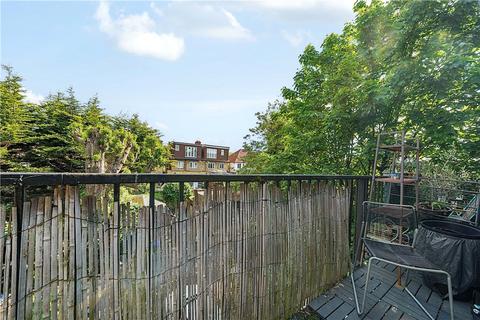 3 bedroom apartment for sale, Pitshanger Lane, Ealing