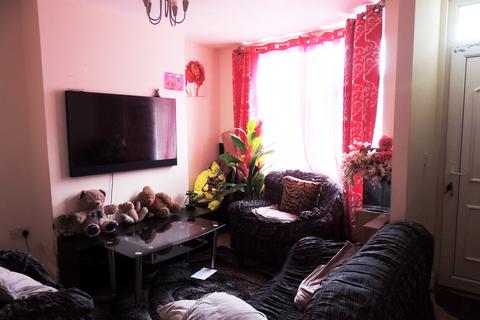 2 bedroom terraced house for sale, Waverley Road, Moston