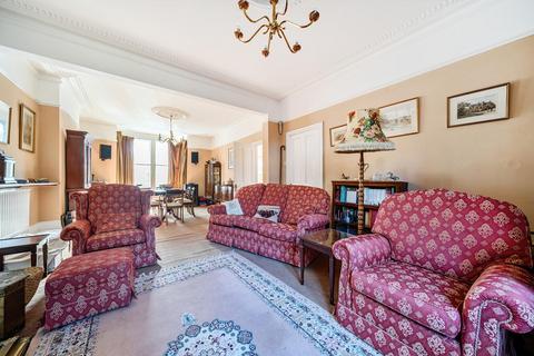 17 Carson Road, London, SE21 8HT