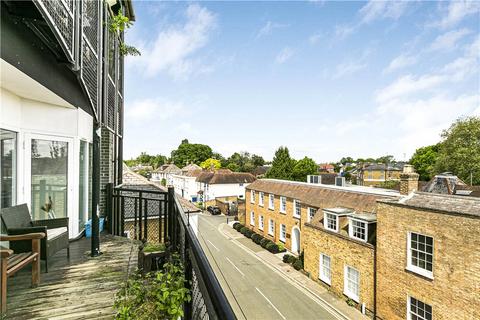 2 bedroom apartment for sale, The Maltings, Church Street, Staines-upon-Thames, Surrey, TW18