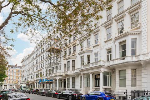 2 bedroom flat for sale, Queen's Gate Gardens, South Kensington SW7