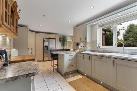 4 bedroom detached house for sale, Lime Tree Avenue, Uppingham