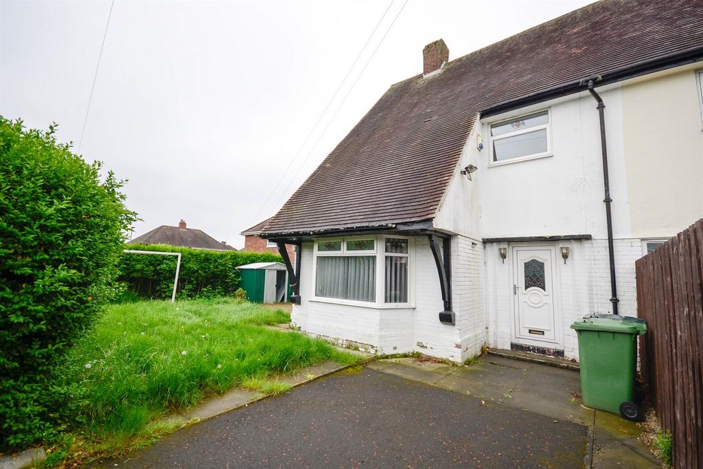 Pembroke Avenue, Birtley 2 bed link detached house for sale £85,000
