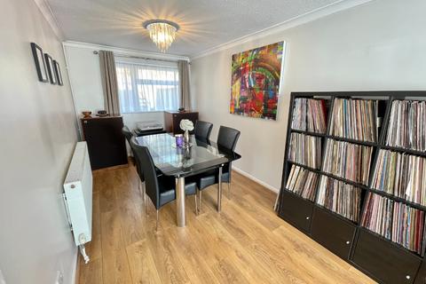 111 Devon Road, Luton, LU2 0RU
