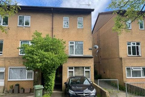 1 bedroom in a house share to rent, Fishermead, Milton Keynes MK6