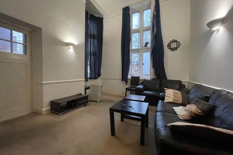 1 bedroom flat to rent, Clapham Road, Oval SW9