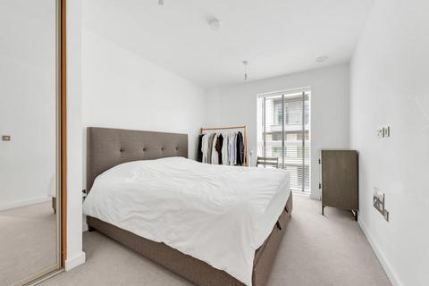 3 bedroom flat for sale, Banning Street, London SE10