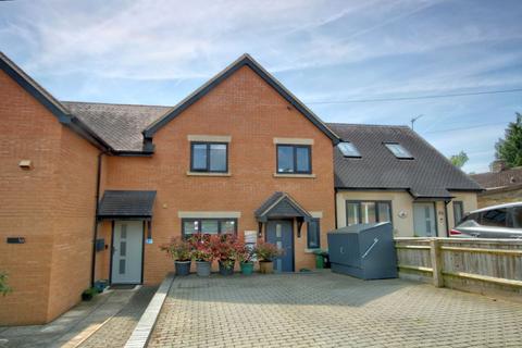 1b Kellys Road, Wheatley, Oxford, OX33 1NT
