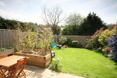 1b Kellys Road, Wheatley, Oxford, OX33 1NT