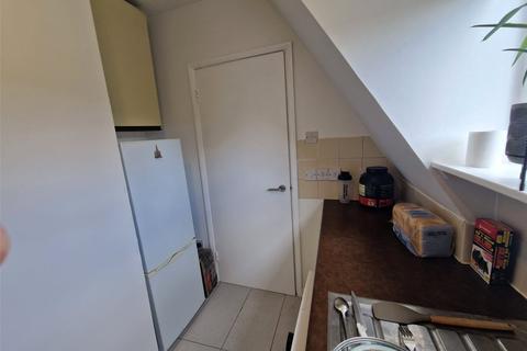 Studio to rent, Abbeyfields Close, Park Royal, London, NW10