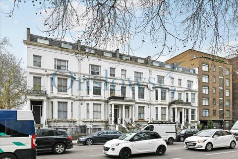 1 bedroom apartment to rent, Earls Court Road, London