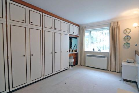 2 bedroom apartment to rent, Hatton Court, 35-49 Lubbock Road, Chislehurst, BR7