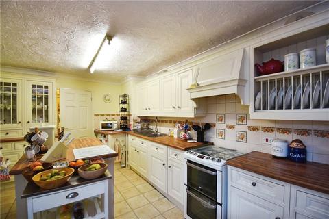 5 bedroom semi-detached bungalow for sale, Rosslyn Close, North Baddesley, Southampton, Hampshire