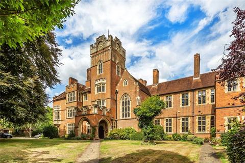 undefined, Oldfield Wood, Woking GU22