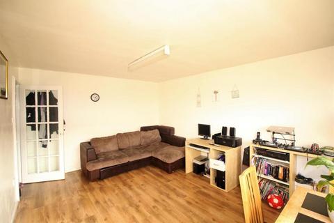 2 bedroom flat for sale, Liden Close, London, E17