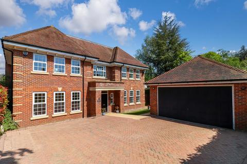 6 bedroom detached house for sale, Barton Drive, Beaconsfield, HP9