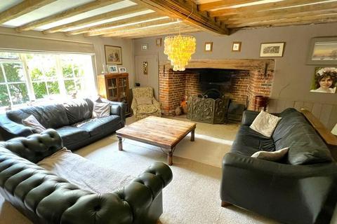 3 bedroom semi-detached house for sale, Udimore Road, Udimore, Rye, East Sussex, TN31 6AY