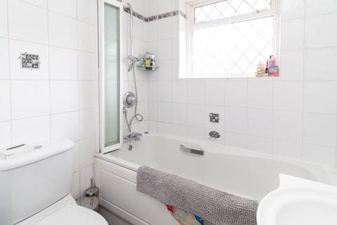 48 Upcroft Avenue, Edgware, HA8 9RB