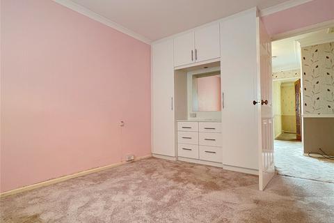 32 Kings Drive, Bradford, BD2 1PX