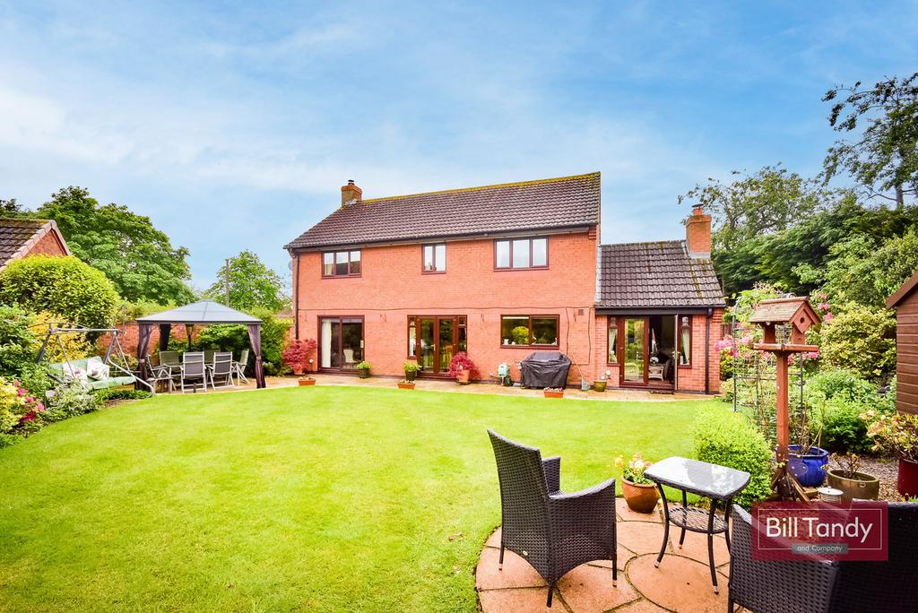 Statfold Lane, Fradley, Lichfield, WS13 4 bed detached house for sale