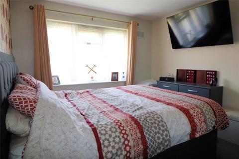 3 Stevenson Close, Erith, DA8 2JL