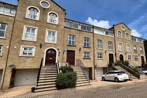 78 Andes Close, Southampton, SO14 3HS