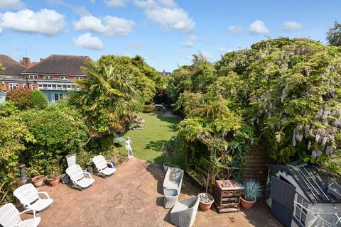 70 Thorpedene Gardens, Shoeburyness, Southend-on-sea, SS3 9JD