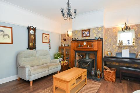 70 Thorpedene Gardens, Shoeburyness, Southend-on-sea, SS3 9JD