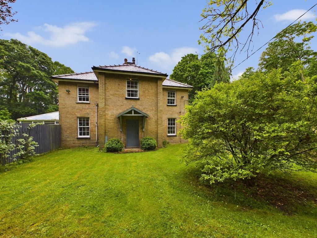 King's Lynn PE33 3 bed detached house to rent £1,400 pcm (£323 pw)